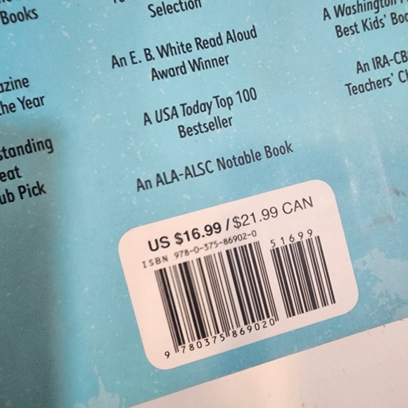 John Green 'The Fault in Our Stars' & R.J. Palacio 'Wonder' Books - Picture 6 of 10